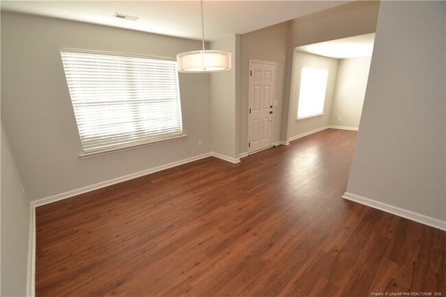 Foto del edificio - 501 Birchtree Valley Ct