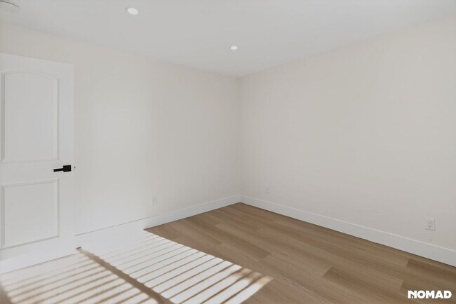 Foto del edificio - 212 E Florence Ave