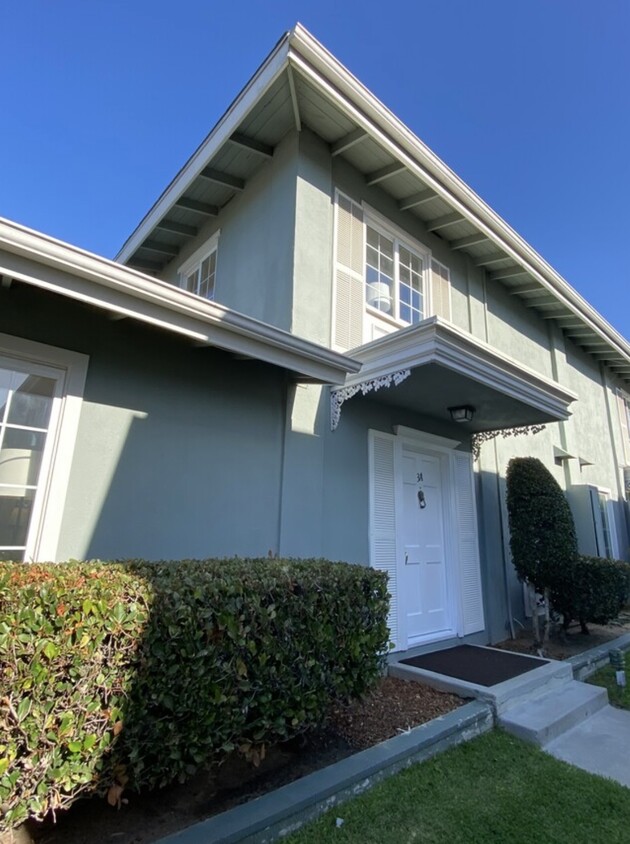 Front door - 1845 Anaheim Ave
