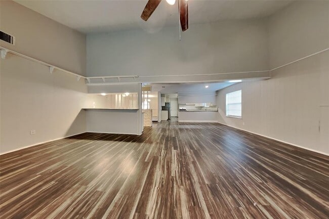 Building Photo - 3214 Evergreen Glade Dr