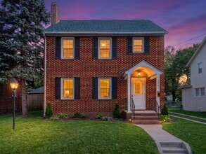 Building Photo - 122 Morningside Dr