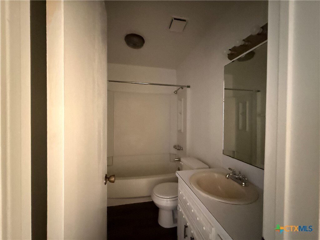 Foto del edificio - 4800 Cedarhill Cir