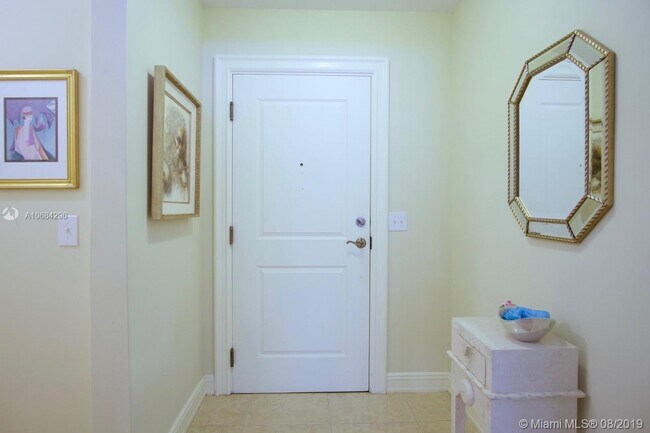 Foto del edificio - 16101 Emerald Estates Dr