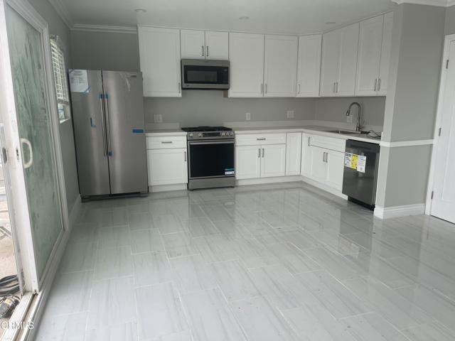 Building Photo - 3307 Hilltop Dr
