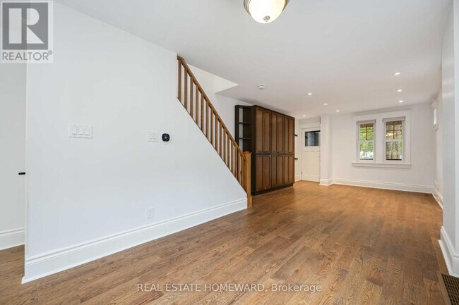 Building Photo - 234 Gledhill Ave