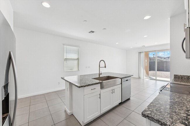 Foto del edificio - 4349 W Allen St