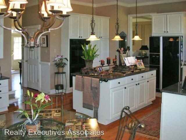 Foto del edificio - 9219 Double Eagle Ln