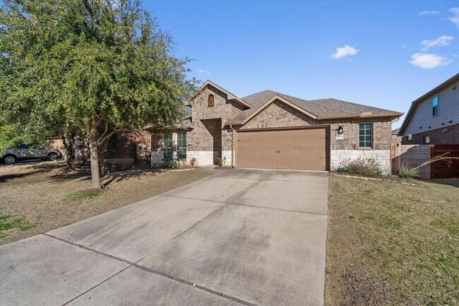 Building Photo - 2822 Garlic Creek Dr, Buda, Texas 78610