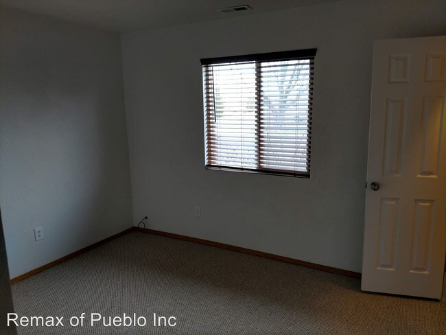 Foto del edificio - 3 br, 2 bath House - 2706 WINNIPEG ST