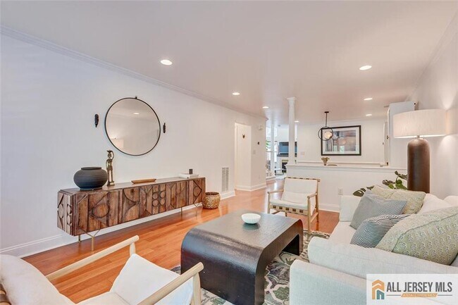 Foto del edificio - 403 Somerset Ct