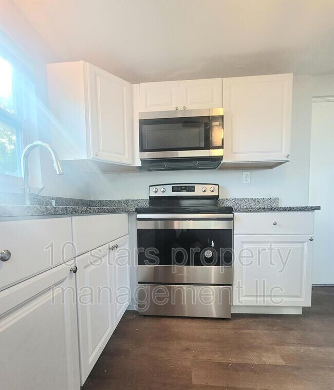 Foto del edificio - 4091 58th Ave N