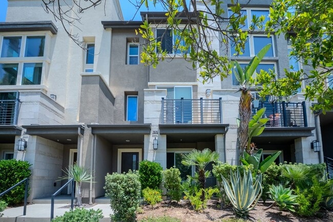 Building Photo - 7870 Civita Blvd