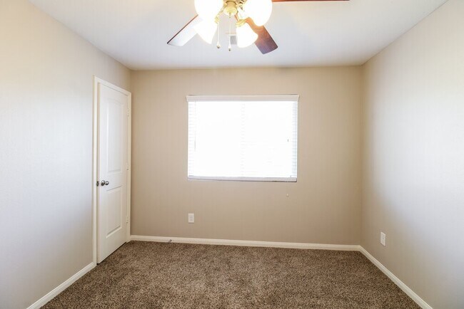 Foto del edificio - 21110 Sugar Orchard Ln