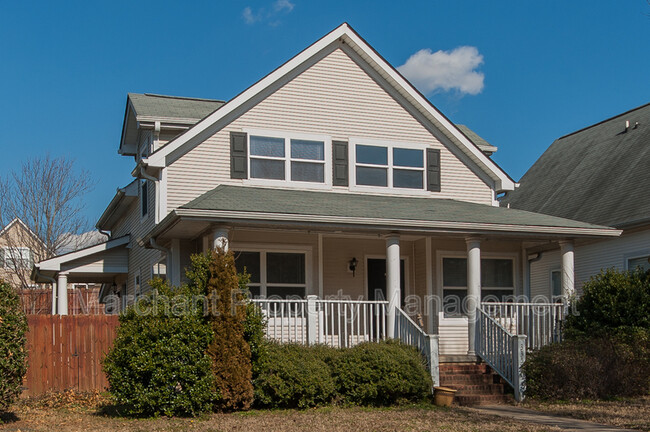 Foto del edificio - 335 Woodlark St