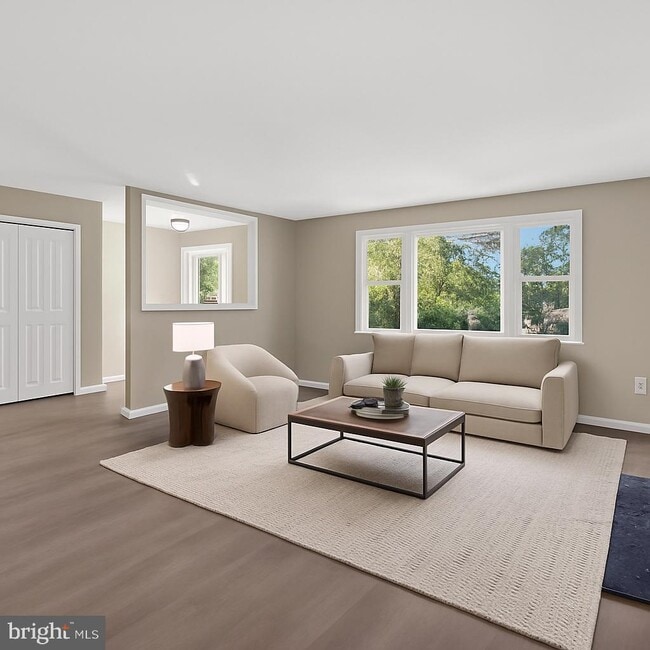 Foto del edificio - 5307 Kepler Ln