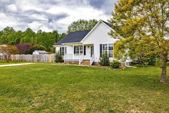 Foto del edificio - 7600 Lilly Pond Ln