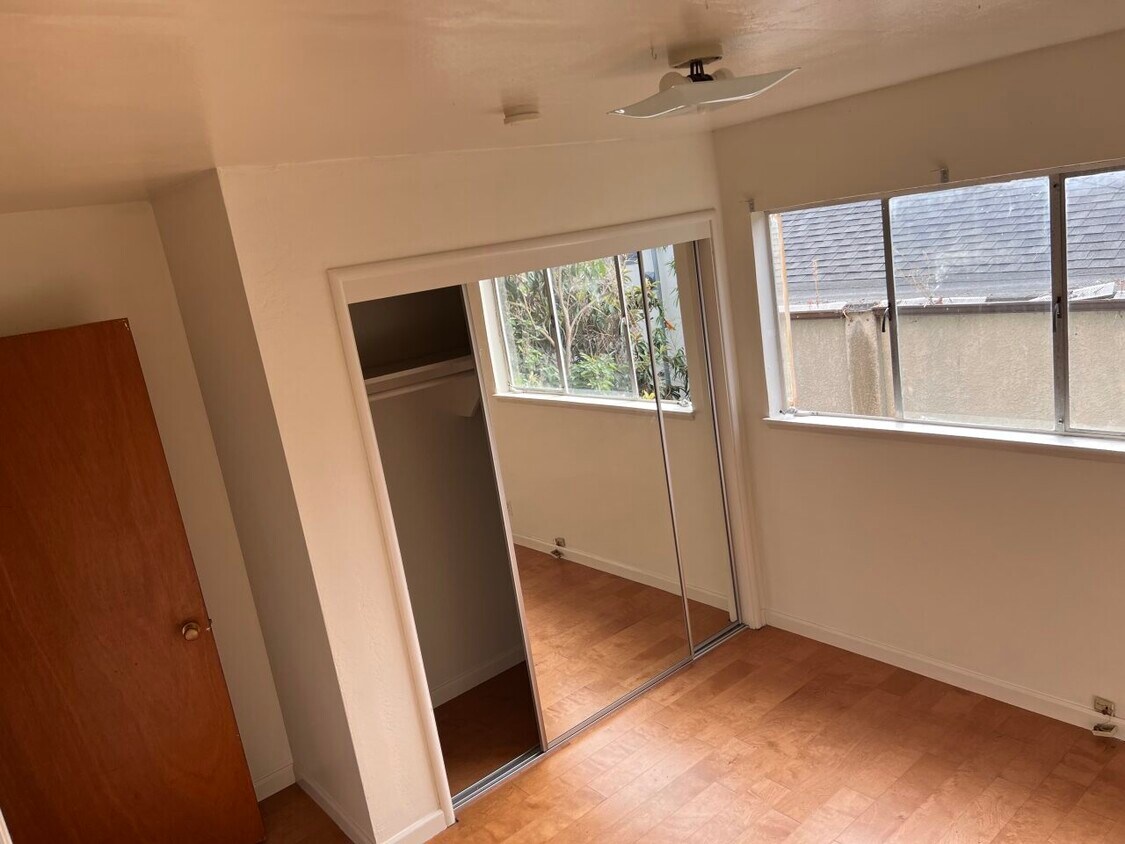 Foto principal - 4138 Howe St