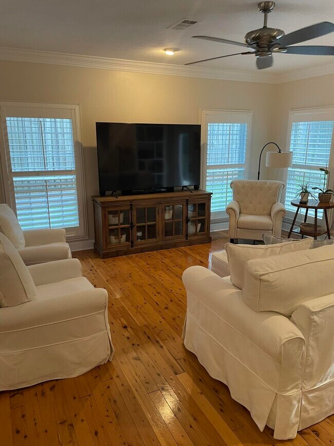 Foto del edificio - 8970 Eagles Ridge Dr