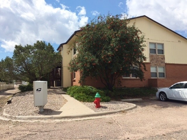 Primary Photo - 1502 Trent Ct