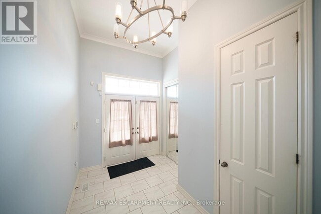 Photo du bâtiment - 306 Blackburn Dr