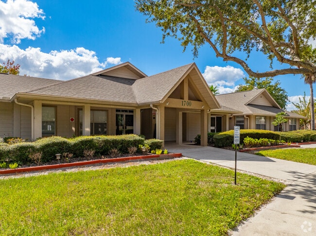 1700 Kenyon Cir Kissimmee, FL 34741 - Kensington Apartments