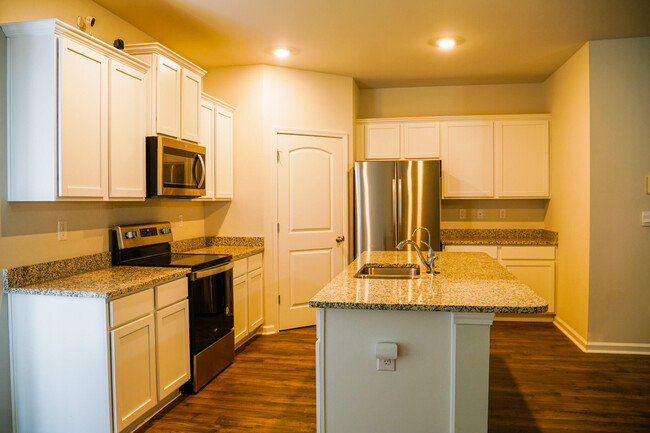 Foto del edificio - 4355 Newland St
