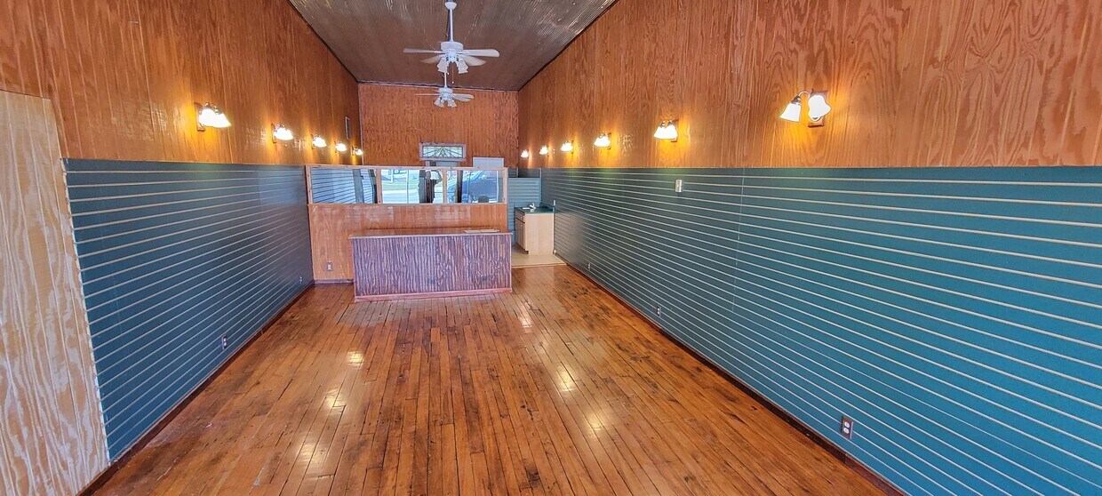 Foto principal - 816 E Main St