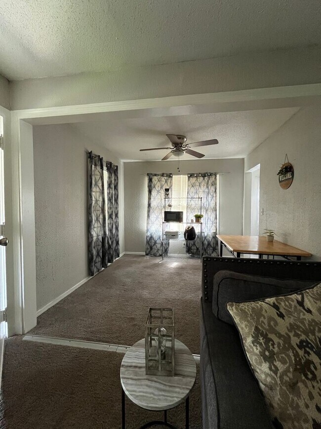 Foto del edificio - 5418 Olive St