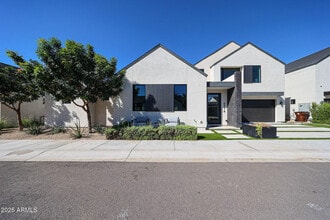 Building Photo - 6314 N 10th Dr