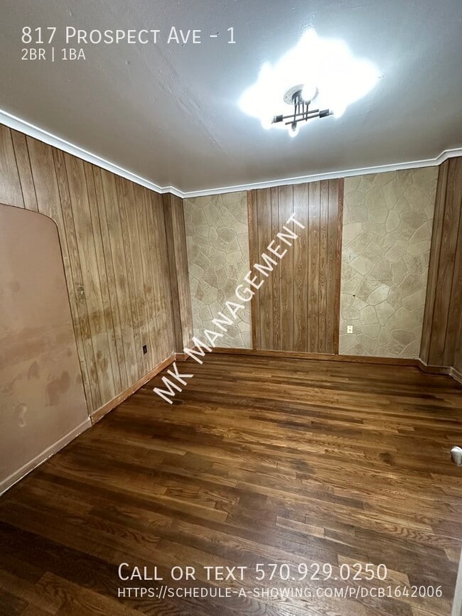 Building Photo - 2 bed/1 bath