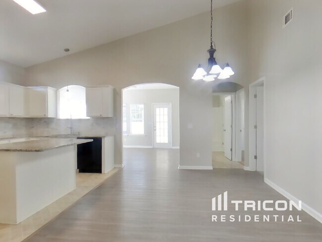 Building Photo - 542 Anglewood Trace
