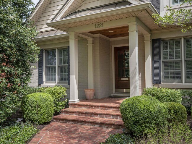 Foto del edificio - 1221 Indian Mound Rd