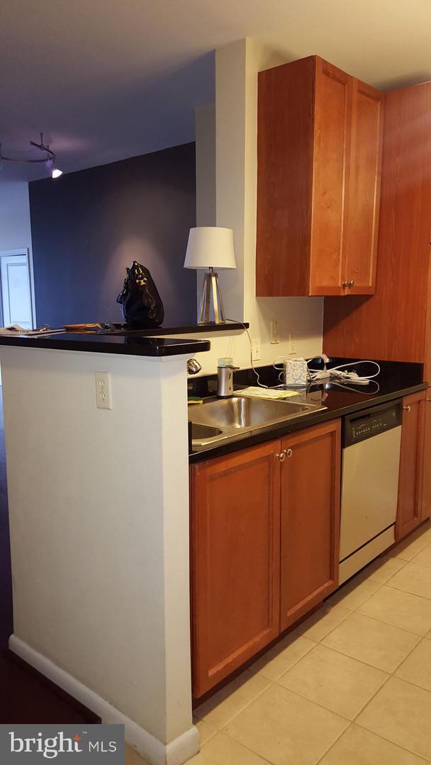 Foto del edificio - 851 N Glebe Rd