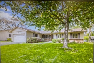 Building Photo - 112 Braemar Dr