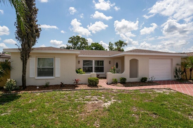 Foto del edificio - Rare Pool Home in Port Richey!!!