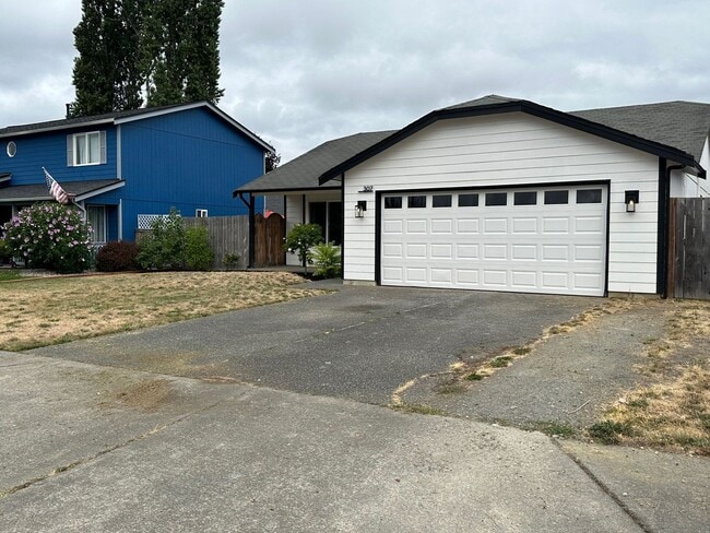 Building Photo - Cozy 3-bedroom rambler in Village Green av...