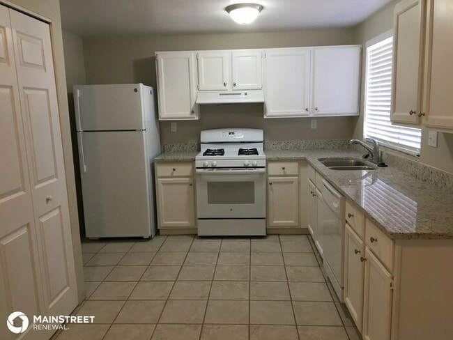Building Photo - 2520 W Vereda Pasadera, Tucson, AZ 85746