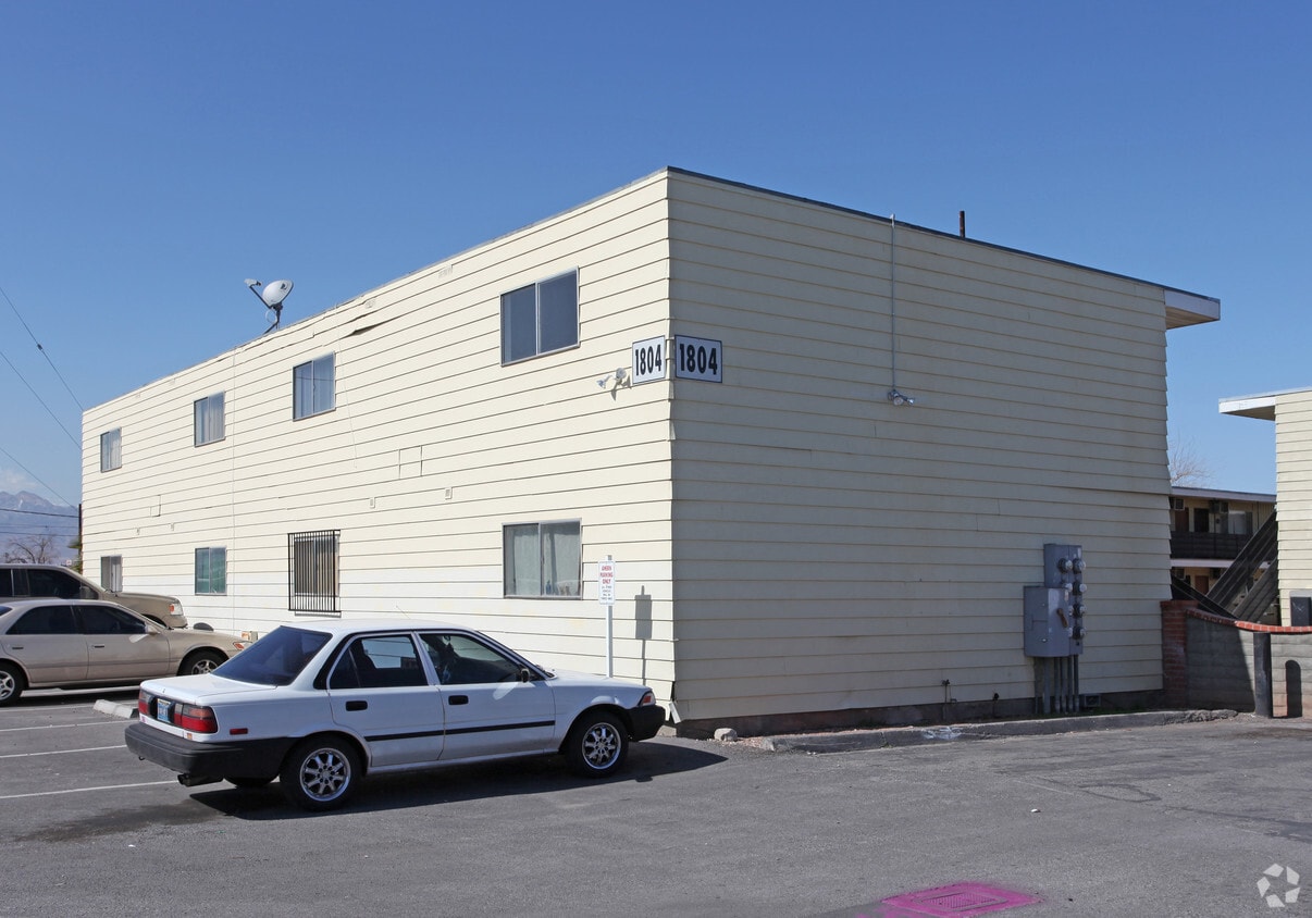 Primary Photo - Rancho Arms Apartments
