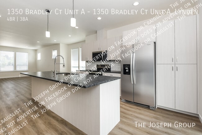 Building Photo - 1350 Bradley Ct