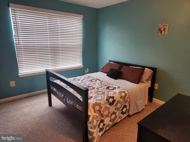 Foto del edificio - 20934 Freedom Run Dr