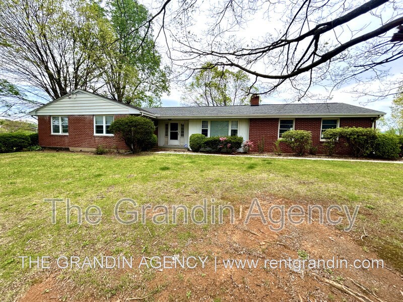 Primary Photo - 4620 Cook Creek Rd