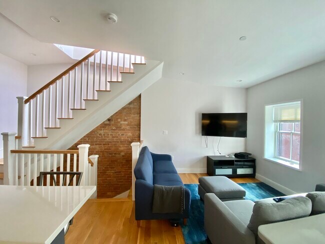 Foto del edificio - 11 Highland Park Ave