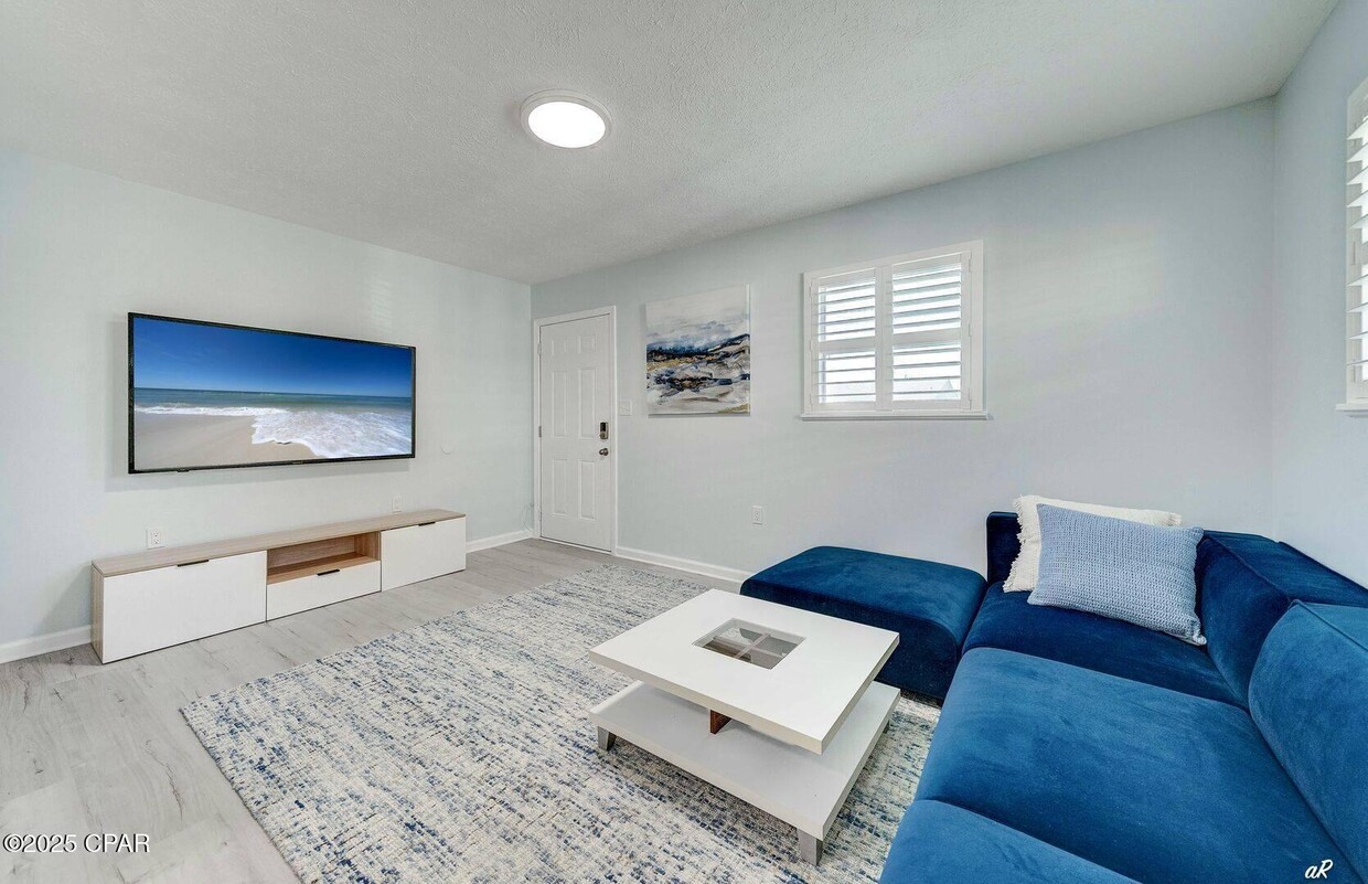 Foto principal - 7308 Sunset Ave