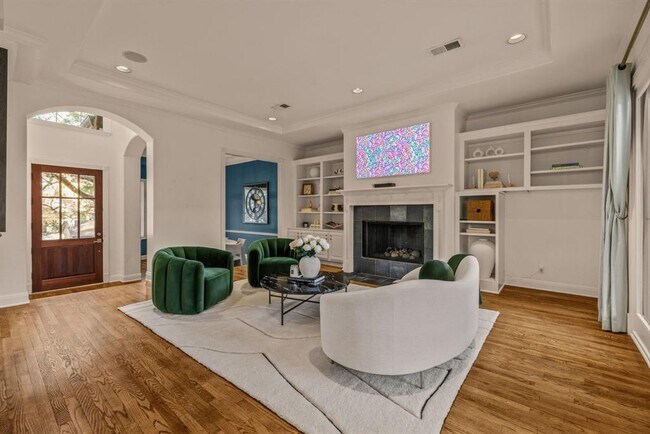 Foto del edificio - 2703 McCullough St