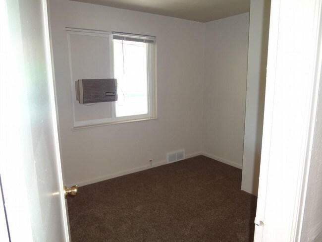 Building Photo - 2865 Olive St