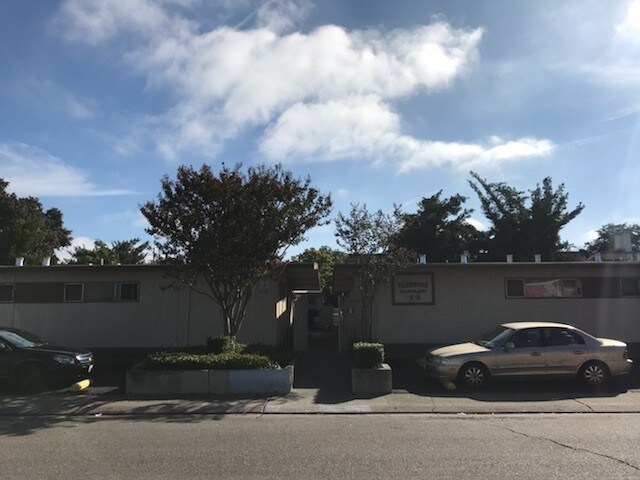 Primary Photo - 7820 Brentwood Dr