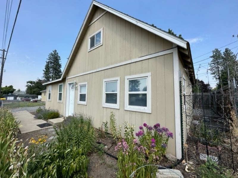 Primary Photo - 6702 E 5th Ave