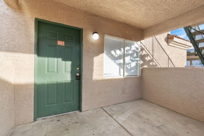 Foto del edificio - Bright & Open 2 Bed, 2 Bath Condo in Las Vegas