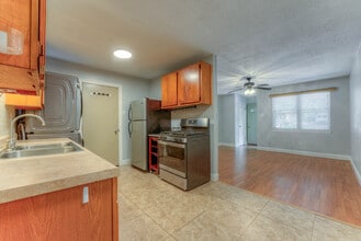 Building Photo - 779-781 Metcalf Pl