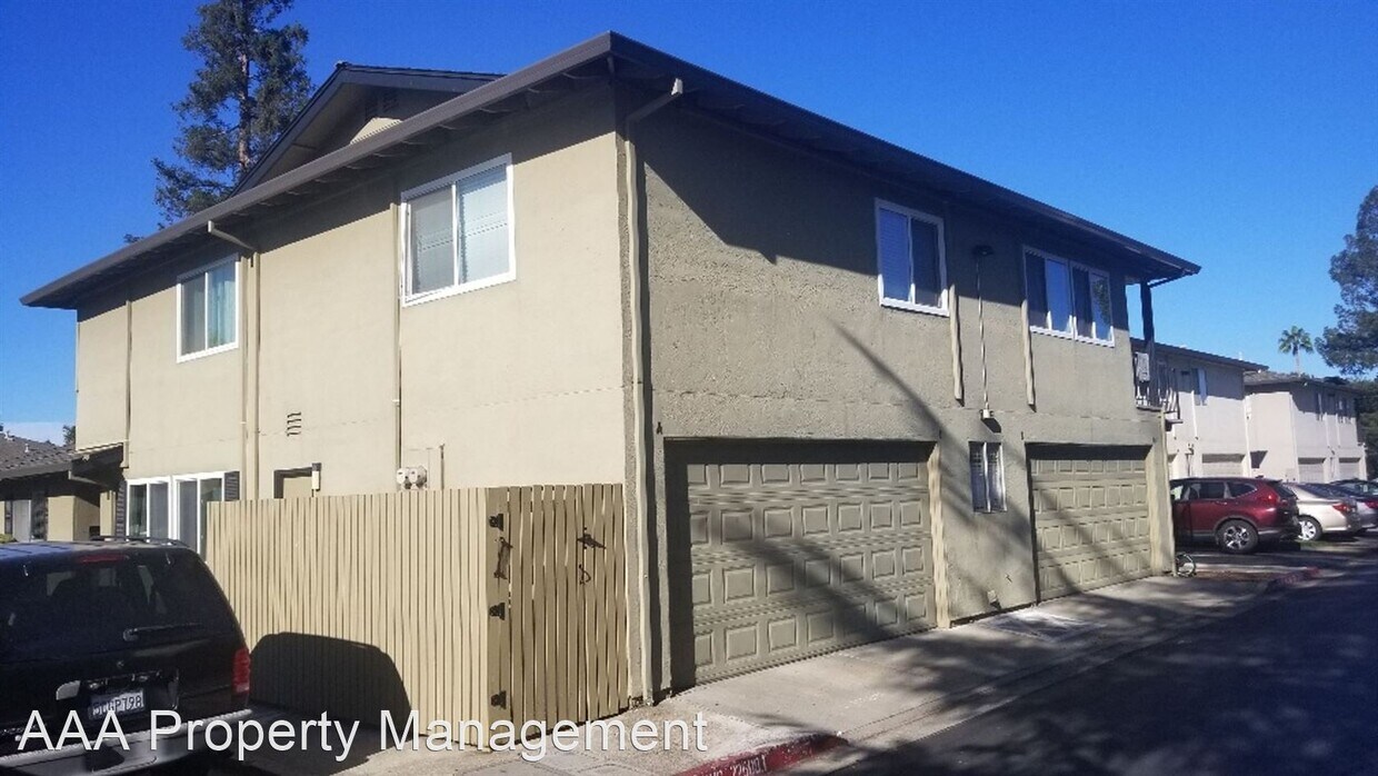 2 br, 1.5 bath House 1031 Mohr Lane Unit C House Rental in Concord